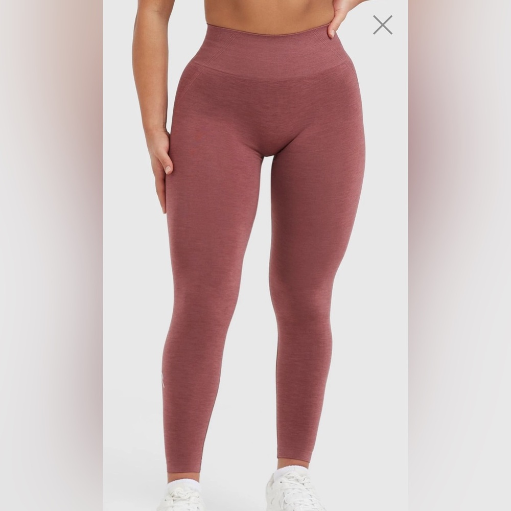 ‼️ISO‼️ LOOKING FOR SIZES M or L